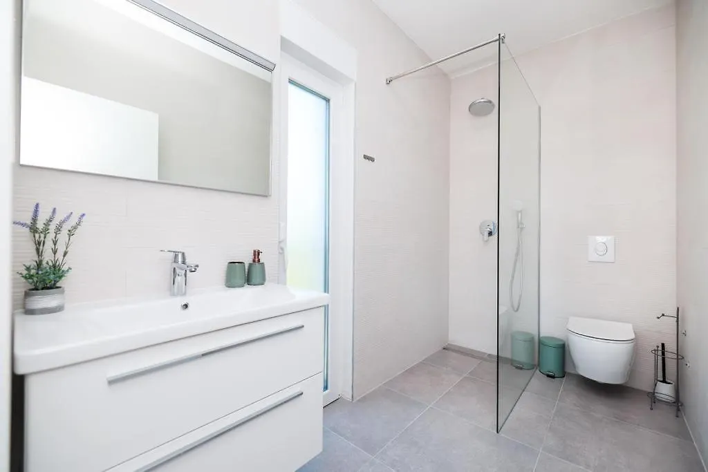 זאדאר Villa Vesna 0*,  קרואטיה